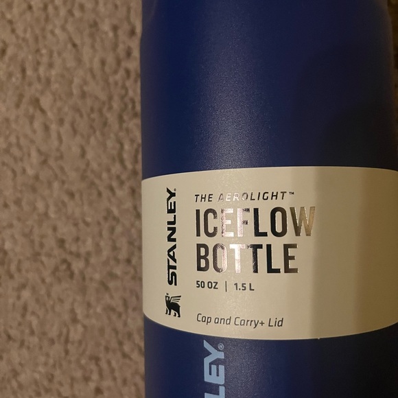 Stanley Navy light blue 50oz IceFlow Hydration water Bottle - Picture 2 of 3